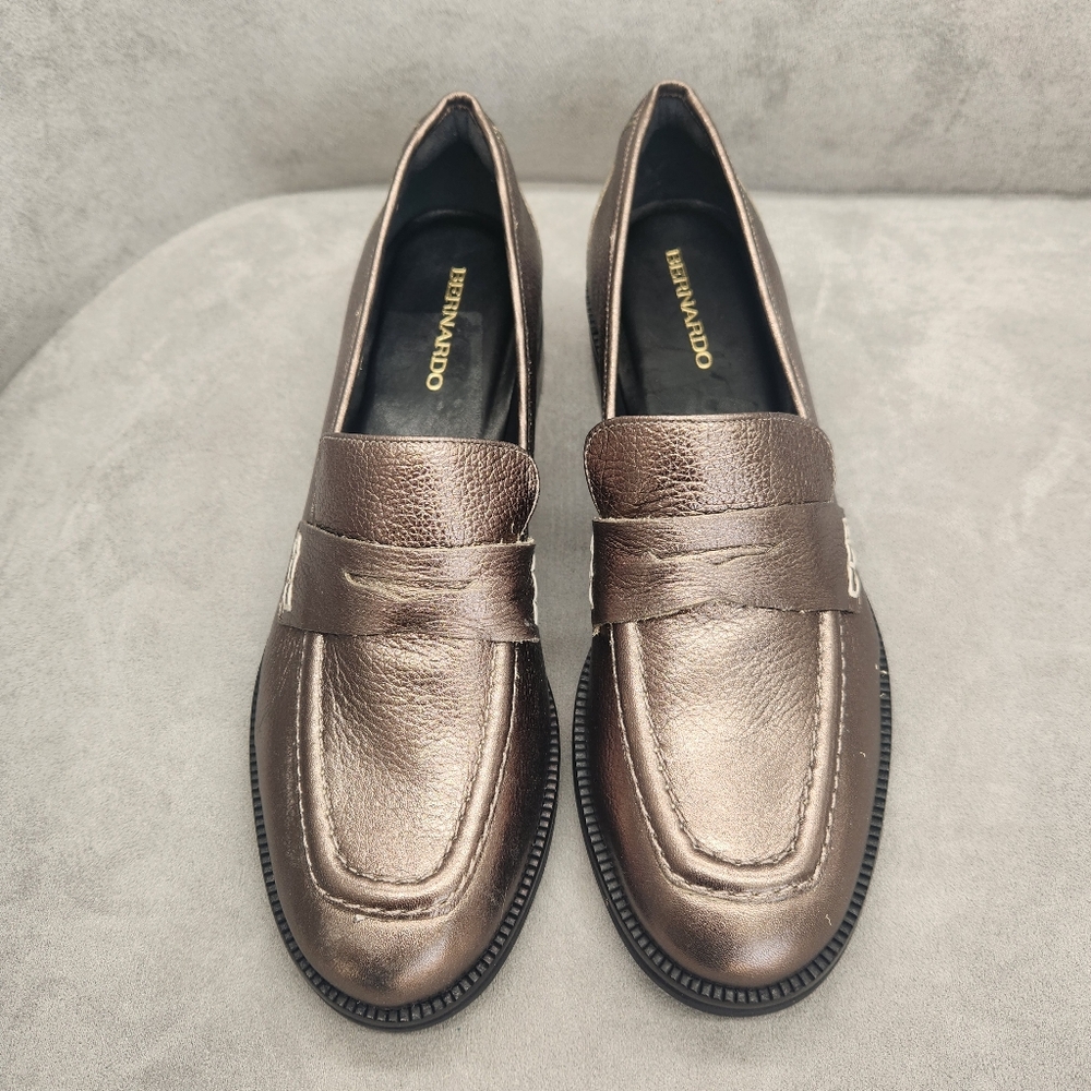 Bernardo Dress Loafers 10 Pewter Leather Tabitha Penny Metallic Classic New $270